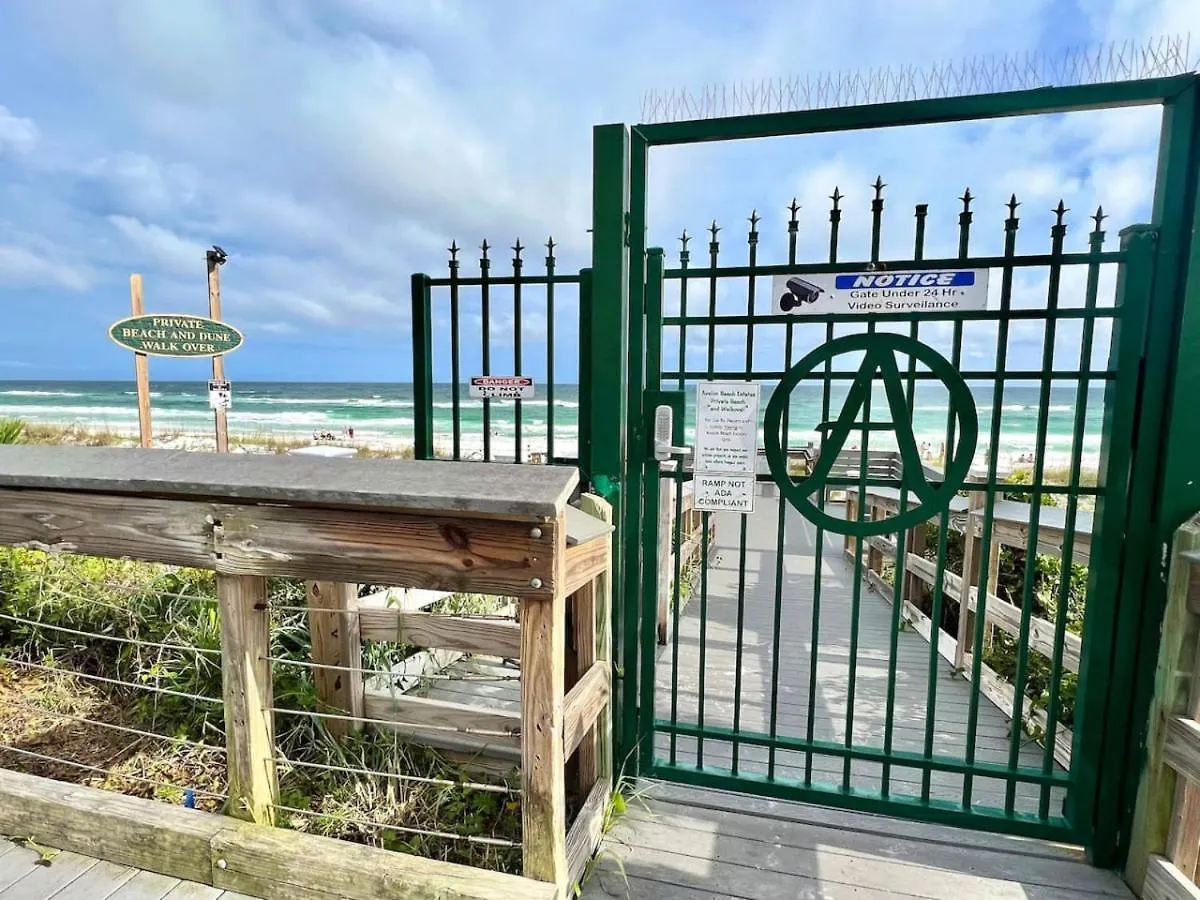Holiday home The Coral Reef At Avalon Estates - Private Beach Destin